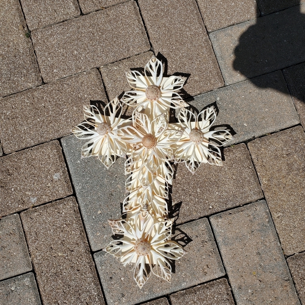 Seashell Crucifix Cross - Picture 6 of 12
